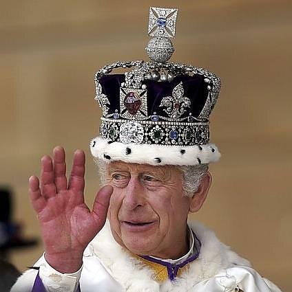 Pasaulio 5. Ar karaliui Karoliui III pavyks užsitarnauti britų palaikymą?