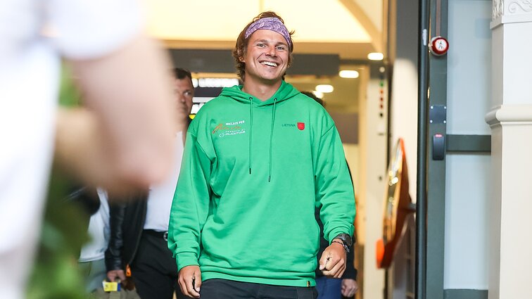 Su mamos ašaromis Lietuvoje pasitiktas Aurimas Valujavičius: būčiau galėjęs irkluoti dar 2-3 mėnesius