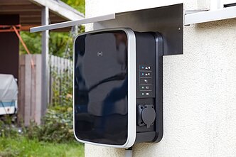Elektromobilio įkrovimo stotelė Elektromobilio įkrovimo stotelė