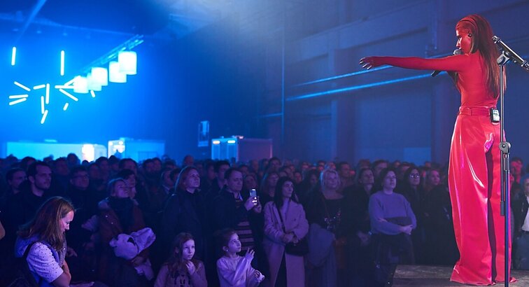 Donatas Ulvydas apie kino koncertą „Vilniaus Pokeris“: kartu su žiūrovais bandysim iškviesti Vilniaus dvasią