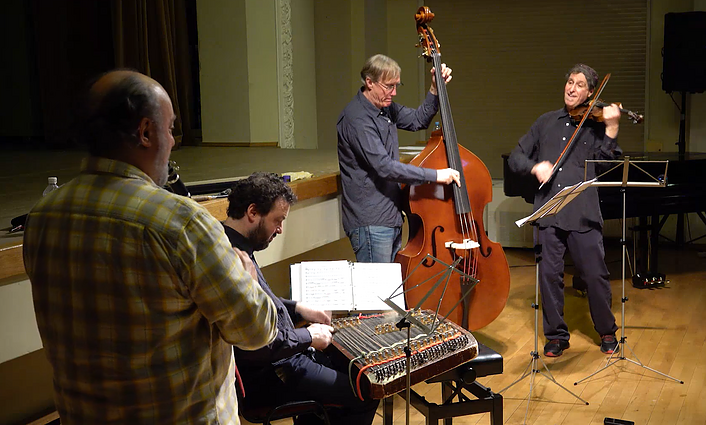 Menora. Žydų muzikinė kultūra, klezmerių muzika bei Nerijaus Šepečio knygos pristatymas