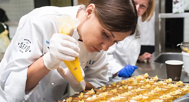 „Michelin“ restoranų pasiūlymų atsisakiusi konditerė: norisi kurti Lietuvai