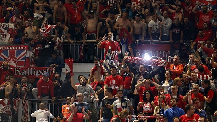 Kaunas pasitinka krepšinio sirgalius: sustiprintos policijos pajėgos, ilgiau dirbančios kavinės ir sausakimši viešbučiai