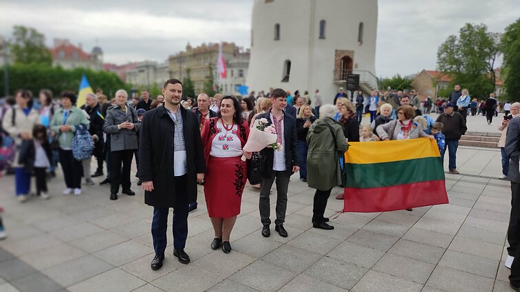 День вишиванки у Вільнюсі. 18 травня 2023 року. Кафедральна площа