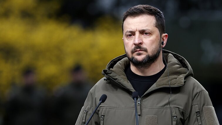 Žinios. Zelenskis: vakarietiški naikintuvai yra Rusijos pralaimėjimas