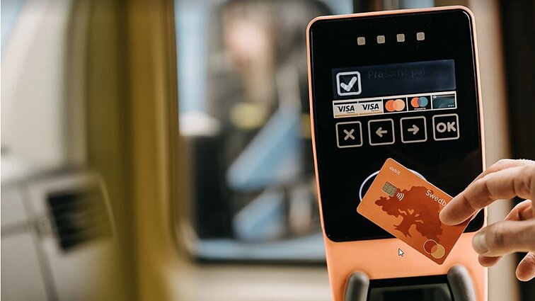 Žinios. Pokyčiai Vilniaus ir Klaipėdos viešajame transporte: atsiskaitymas banko kortele ir nauja elektroninio bilieto sistema