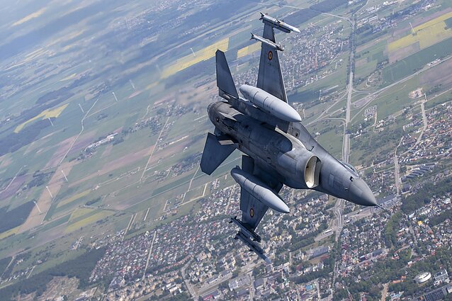 F-16 naikintuvai NATO oro policijos misijoje Lietuvoje
