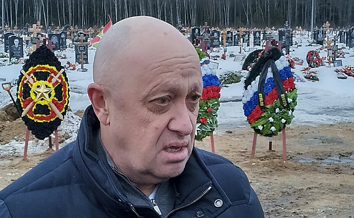 Žinios. Prigožinas teigia pradėjęs pasitraukimą iš Bachmuto ir kontrolę perduodantis Rusijos reguliariajai kariuomenei