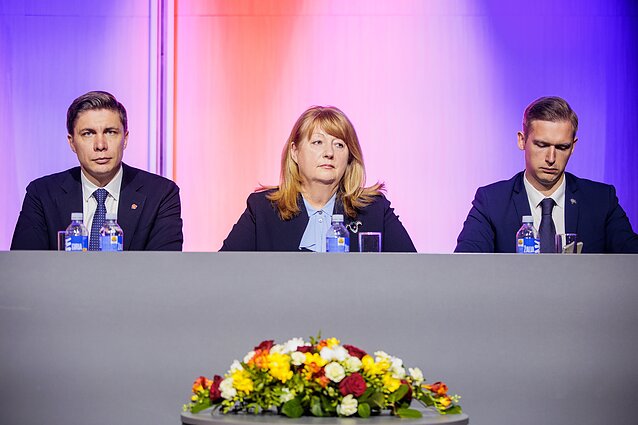 Socialdemokratai imasi griežtų priemonių: nagrinės partijos narių lėšų panaudojimą, palaiko pirmalaikius rinkimus