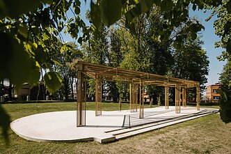 Žilvino Landzbergo „Žalčio namas“