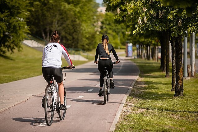 Nauja tvarka dviratininkams ir paspirtukininkams: nebebus pageidaujami trijose sostinės gatvėse