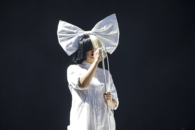 Sia Sia