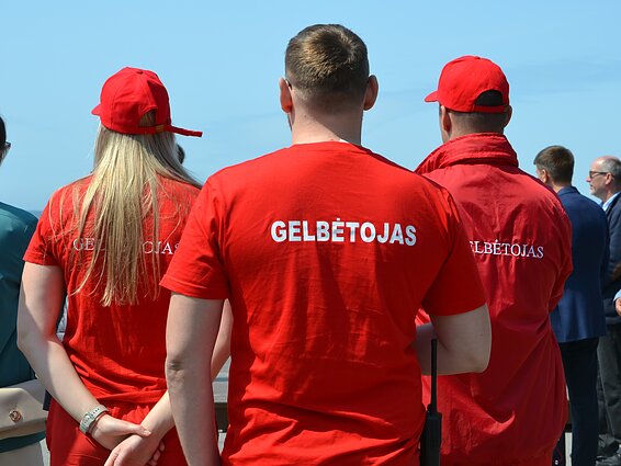 Klaipėdoje skelbiama vasaros sezono pradžia: paplūdimiuose darbą pradeda gelbėtojai Klaipėdoje skelbiama vasaros sezono pradžia: paplūdimiuose darbą pradeda gelbėtojai