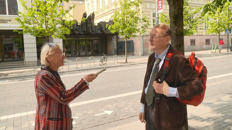 Dviračio žinios. Teatro kritikas apie dabartinę politinę dramą: daug triukšmo, bet nebūtinai dėl nieko?