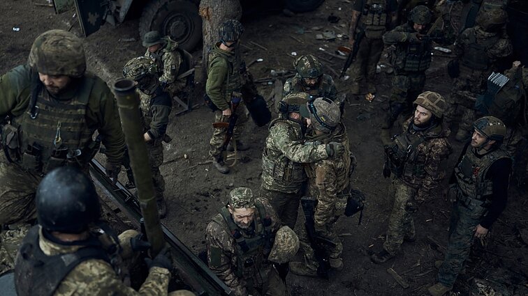 Žinios. Ukraina skelbia: mūšyje dėl Bachmuto Rusija prarado 7,5 karto daugiau karių nei ukrainiečiai