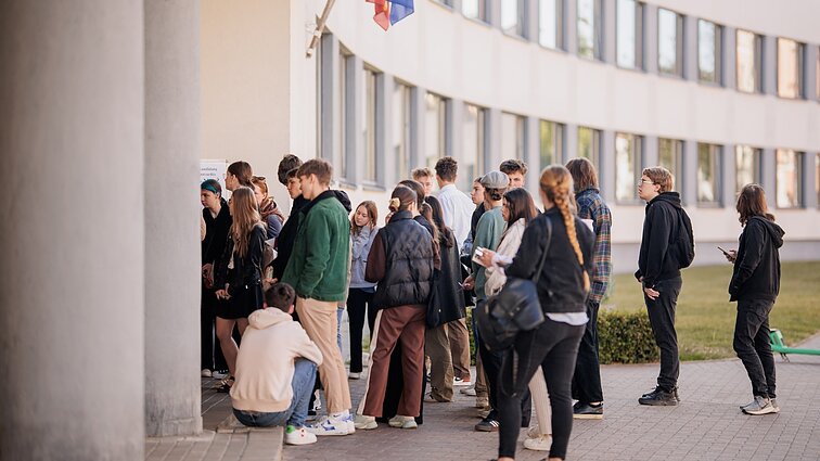 Prasideda brandos egzaminų sesija: dažniausiai moksleiviai šįmet rinkosi laikyti anglų kalbos egzaminą