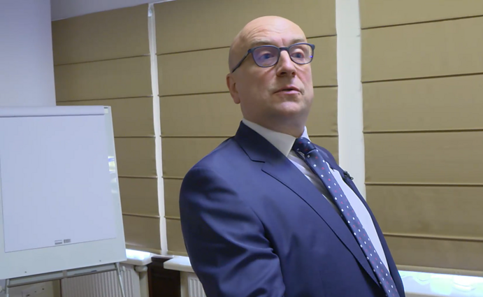 Dviračio žinios. Visvaldas Matijošaitis: aš visus svarbiausius gyvenimo sprendimus priimu šitame kabinete – dėl verslų, dėl sklypų, dėl santuokos!