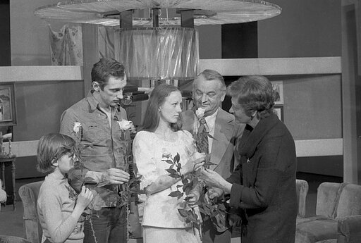 Iš kairės: S. Pajarskas, Valentinas Masalskis, Stasė Ivanauskaitė, Leonardas Zelčius, Birutė Raubaitė. 1979 m.