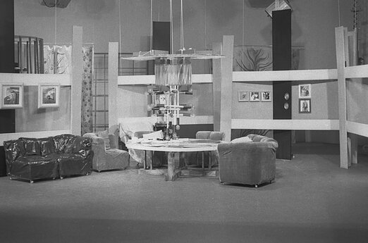 Spektaklio scenografija sukurta dailininkės Renės Petrulienės. 1979 m. 