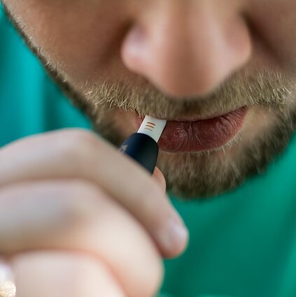 10–12. Kaip mažinti elektroninių cigarečių vartojimą tarp paauglių?