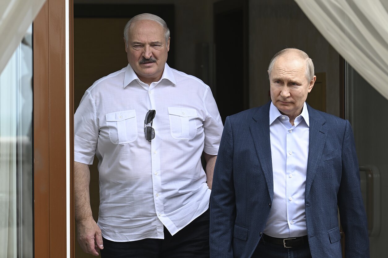 Vladimiras Putinas ir Aliaksandras Lukašenka Sočyje 2023 metai. Vladimiras Putinas ir Aliaksandras Lukašenka Sočyje 2023 metai.