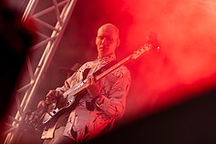 Juoda muzikos naktis Vilniuje: „ba.“ ir „Solo Ansamblis“ sudrebino sausakimšą Kalnų parką Juoda muzikos naktis Vilniuje: „ba.“ ir „Solo Ansamblis“ sudrebino sausakimšą Kalnų parką