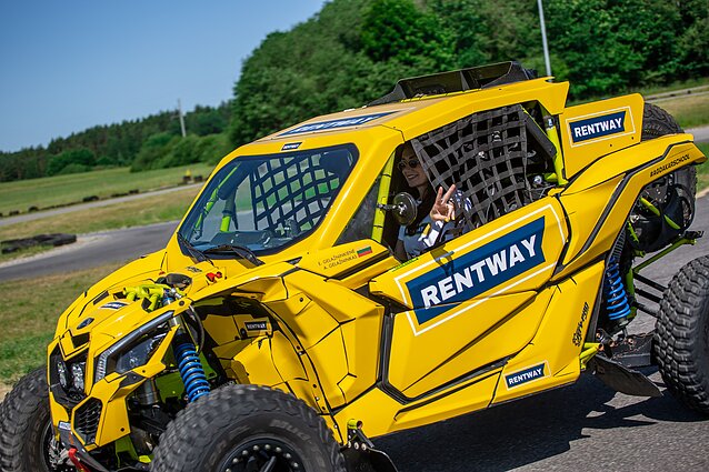 Gelažninkai pristatė Dakaro raliui paruoštą bagį Gelažninkai pristatė Dakaro raliui paruoštą bagį