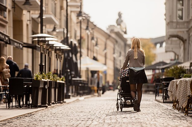 Ekspertai prognozuoja, kad 2050-aisiais Lietuvoje gyvens 2,2 mln. žmonių: ekspertai siūlo stiprinti paramos šeimai politiką