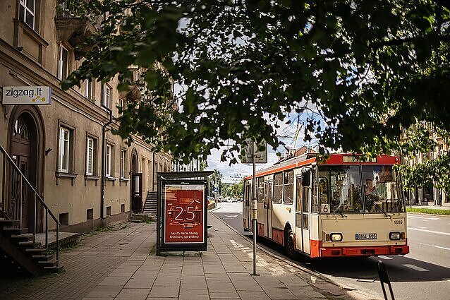 Naująja viešojo transporto bilietų tikrinimo sistema patenkinti ne visi vilniečiai: dalis naudotojų patiria sunkumų