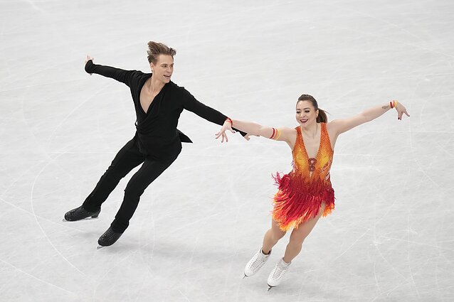 Saulius Ambrulevičius ir Allison Reed Saulius Ambrulevičius ir Allison Reed