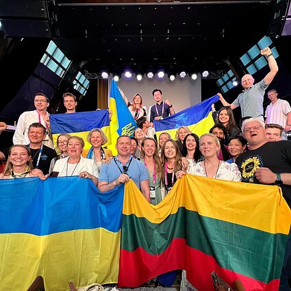 Kultūros savaitė. Žmogaus teisių premija Lietuvos ir Ukrainos menininkėms, Vilniaus senojo teatro problemos, „Inovatorių mokykla“ suaugusiems ir koncertų poveikis gamtai