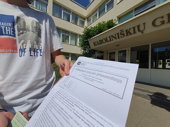 Prancūzų kalbos egzaminą renkasi mažai mokinių. Prancūzų kalbos egzaminą renkasi mažai mokinių.