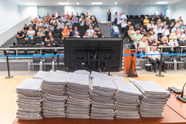 Vilniaus miesto apylinkės teisme tęsiasi prie Seimo vykusių riaušių bylos nagrinėjimas