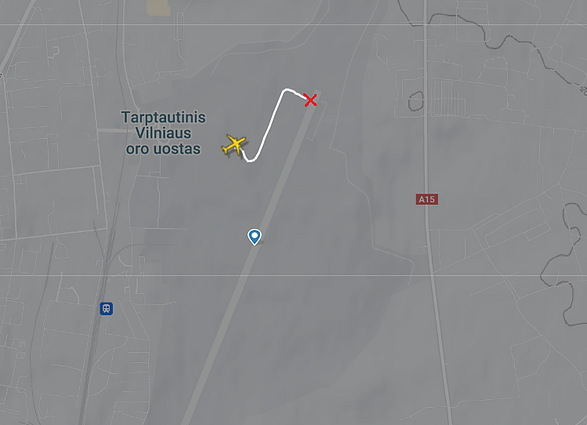 Prieš kilimą lėktuvas pametė ratą Prieš kilimą lėktuvas pametė ratą