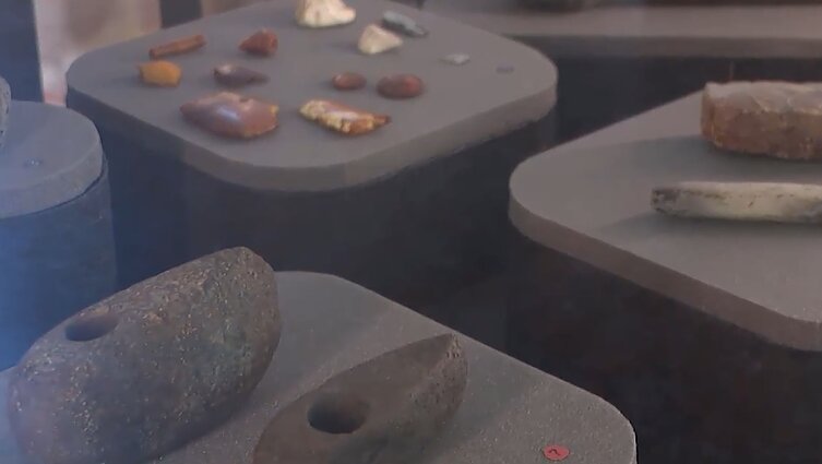 Nacionaliniame muziejuje – nelegalios archeologijos radinių paroda: „ačiū vagių kvailumui, kad juos galime pagauti“