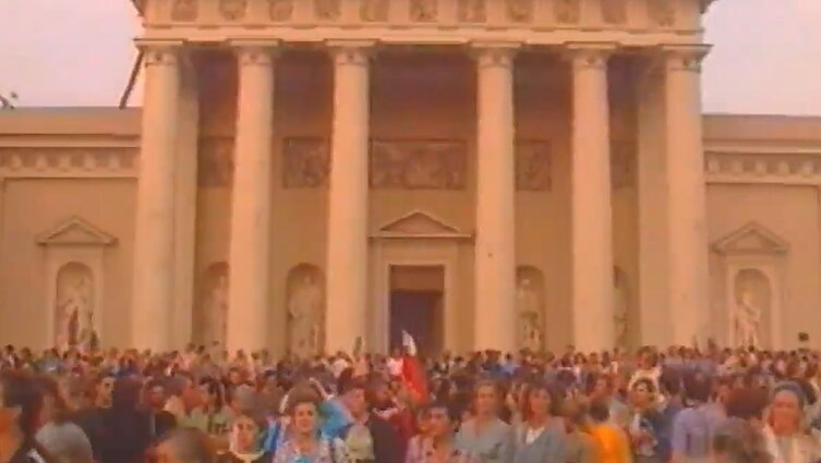 Sąjūdžiui – 35-eri: mitingai, blokados aukso sankaupos ir per Rusiją neštas okupacijos kryžius