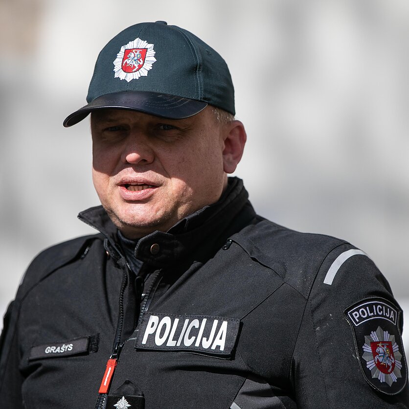 E. Blažio / LRT nuotr., Kelių policijai perduoti nauji BMW motociklai