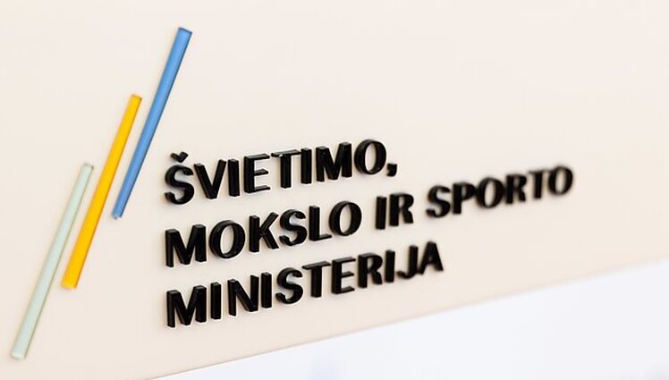 Eiti ŠMS ministro pareigas pasiūlyta viceministrui Gintautui Jakštui: likęs žingsnis – prezidento pritarimas