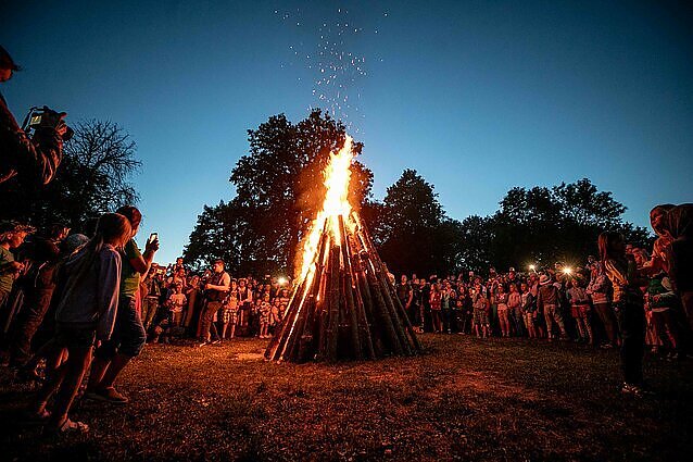 Baltija ruošiasi trumpiausiai Joninių nakčiai: kokias šventės tradicijas puoselėja latviai ir estai?