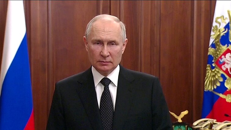 Žinios. Prigožino samdinių veiksmus Putinas vadina „dūriu“ į nugarą ir žada žiaurų atsaką