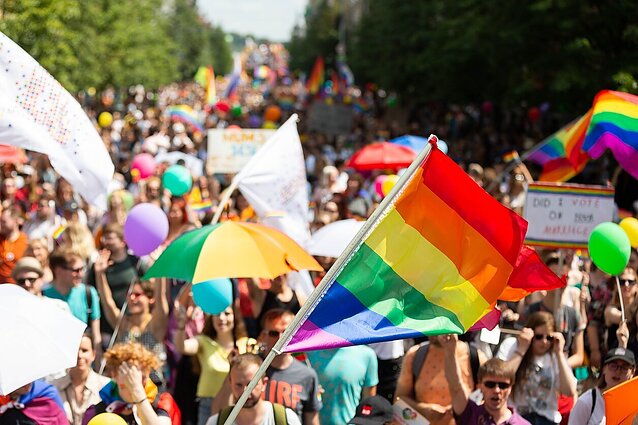 Turkijos aktyvistai nepaisė draudimo ir surengė LGBT eitynes Stambule: suimta mažiausiai 40 žmonių