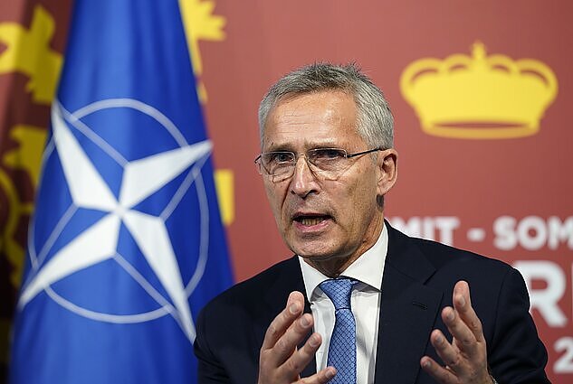Į Lietuvą atvykęs NATO generalinis sekretorius Stoltenbergas: Ukrainos vieta yra NATO