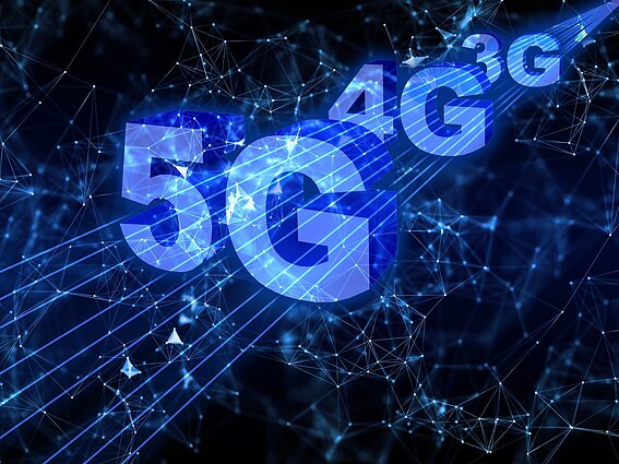 Ekspertas kritiškai vertina leidimą 5G ryšiu naudotis lėktuvuose: 5G revoliuciją kuria ant žemės, o ne debesyse
