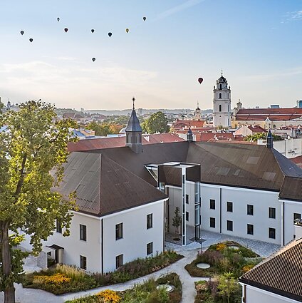 Kultūros savaitė. Pirmieji Nacionaliniai architektūros apdovanojimai. Ar Lietuva turės pirmą palaimintąją moterį? Kodėl Kaune trūksta privačių galerijų?