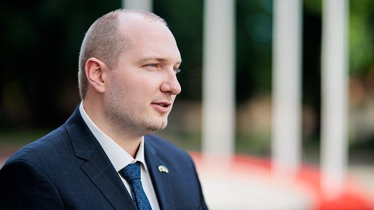 Žinios. Nausėda antrąkart susitiks su kandidatu į švietimo ministrus Gintautu Jakštu, šis pristatys ir savo komandą