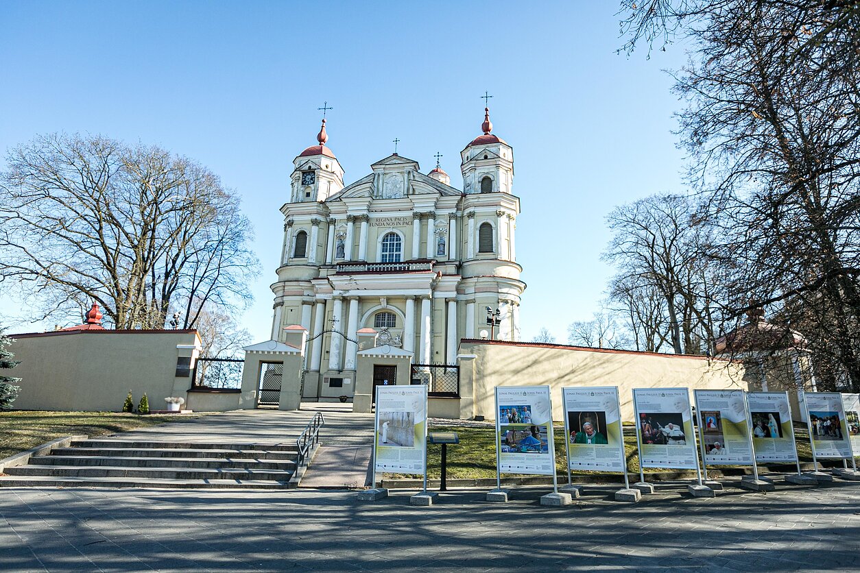 Kościół św. Piotra i Pawła na Antokolu w Wilnie Kościół św. Piotra i Pawła na Antokolu w Wilnie