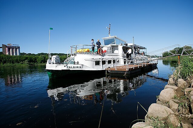 Aiškėja detalės po keleiviniame laive „Žalgiris“ kilusio gaisro: keleivius plukdė nelegaliai