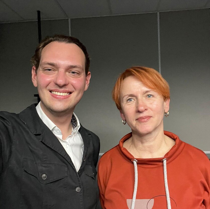 T. Rikliaus asmenukė., Dr.Tomas Riklius ir dr. Audronė Kučinskienė, VU Klasikinės filologijos katedros vedėja. 