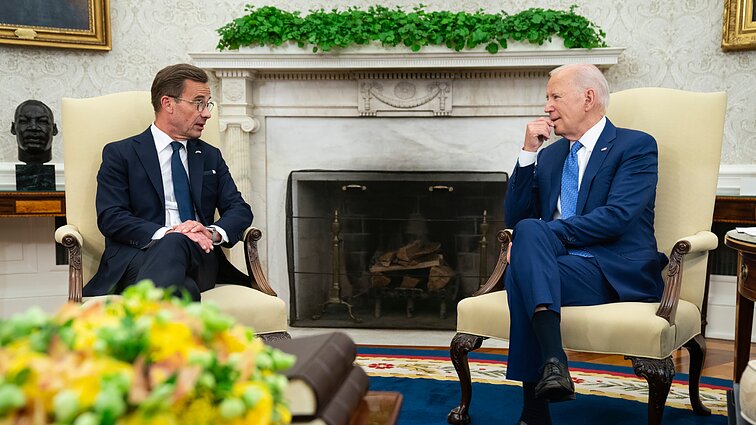 Žinios. JAV prezidentas prieš NATO susitikimą Baltuosiuose rūmuose priėmė Švedijos premjerą