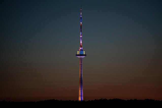 Televizijos bokštas pasipuošė NATO viršūnių susitikimui